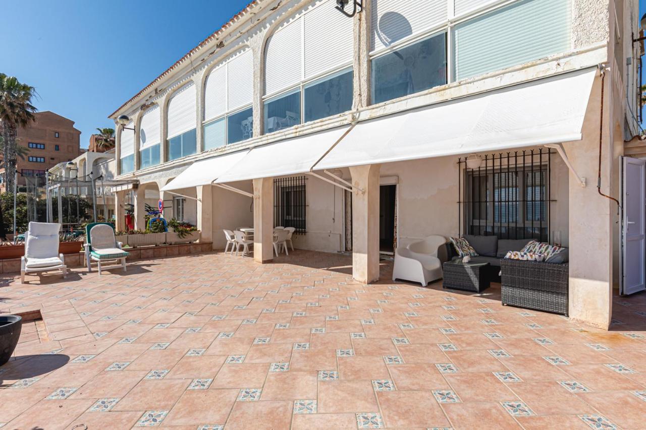 Beachfront Bliss: Apartamento A Pie De Playa Alicante Eksteriør billede