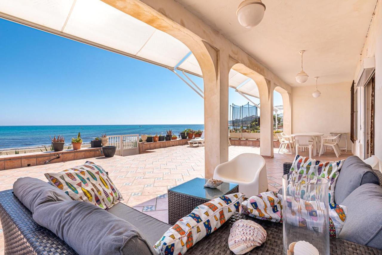 Beachfront Bliss: Apartamento A Pie De Playa Alicante Eksteriør billede