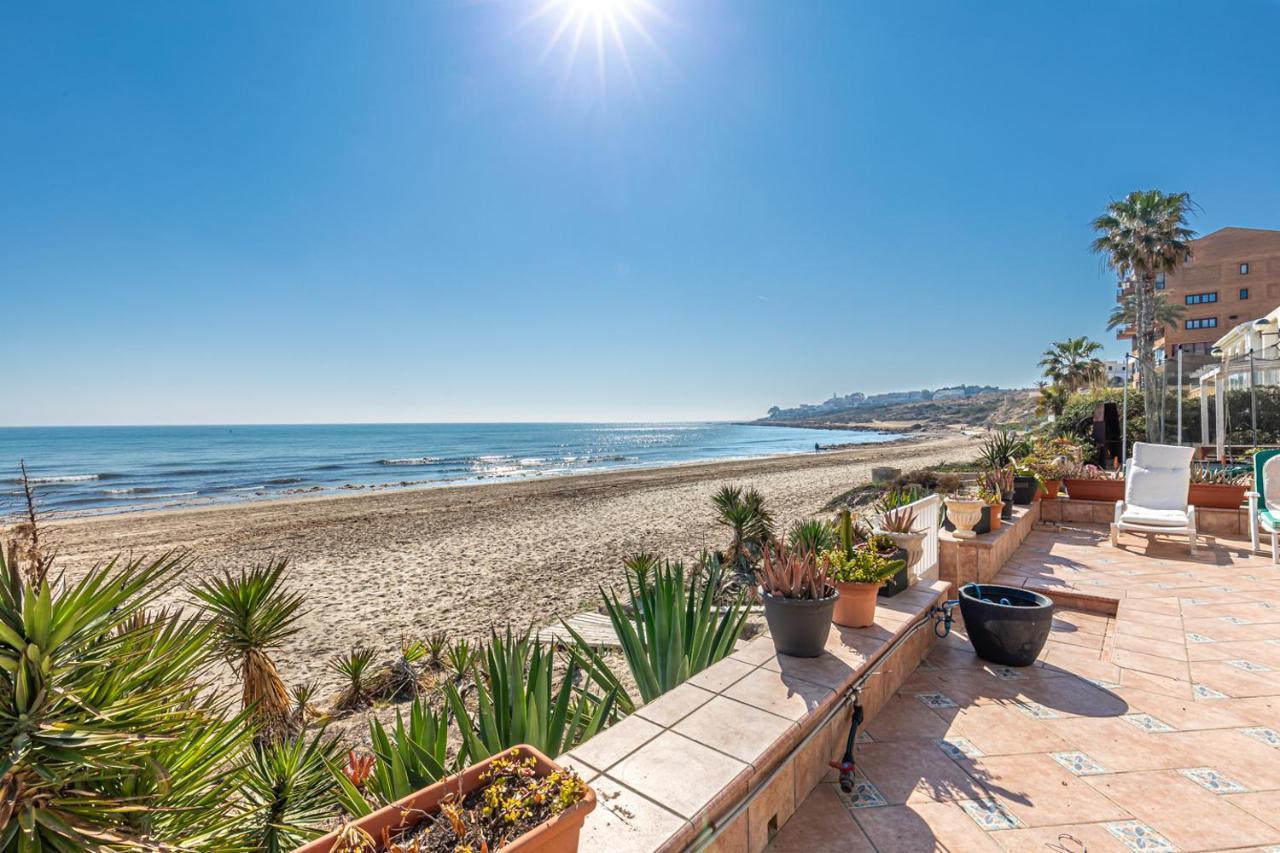 Beachfront Bliss: Apartamento A Pie De Playa Alicante Eksteriør billede