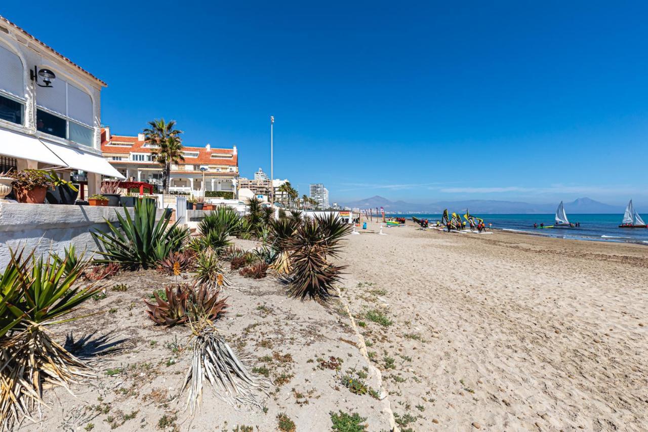 Beachfront Bliss: Apartamento A Pie De Playa Alicante Eksteriør billede