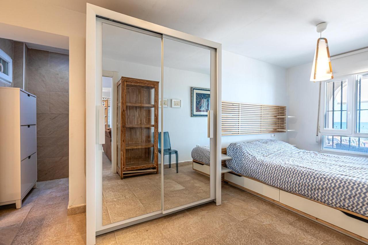 Beachfront Bliss: Apartamento A Pie De Playa Alicante Eksteriør billede